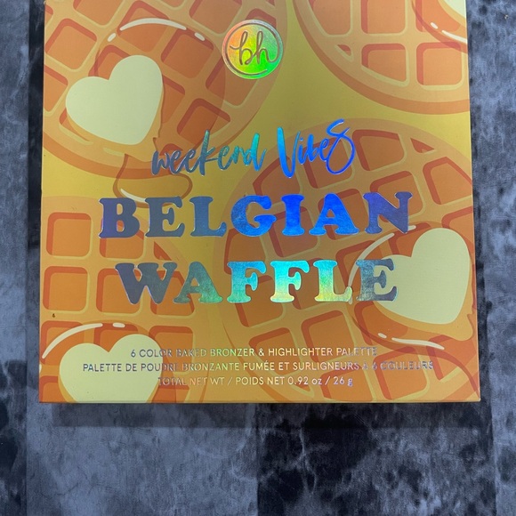 BH Cosmetics Weekend Vibes Belgian Waffle Palette - Picture 1 of 2
